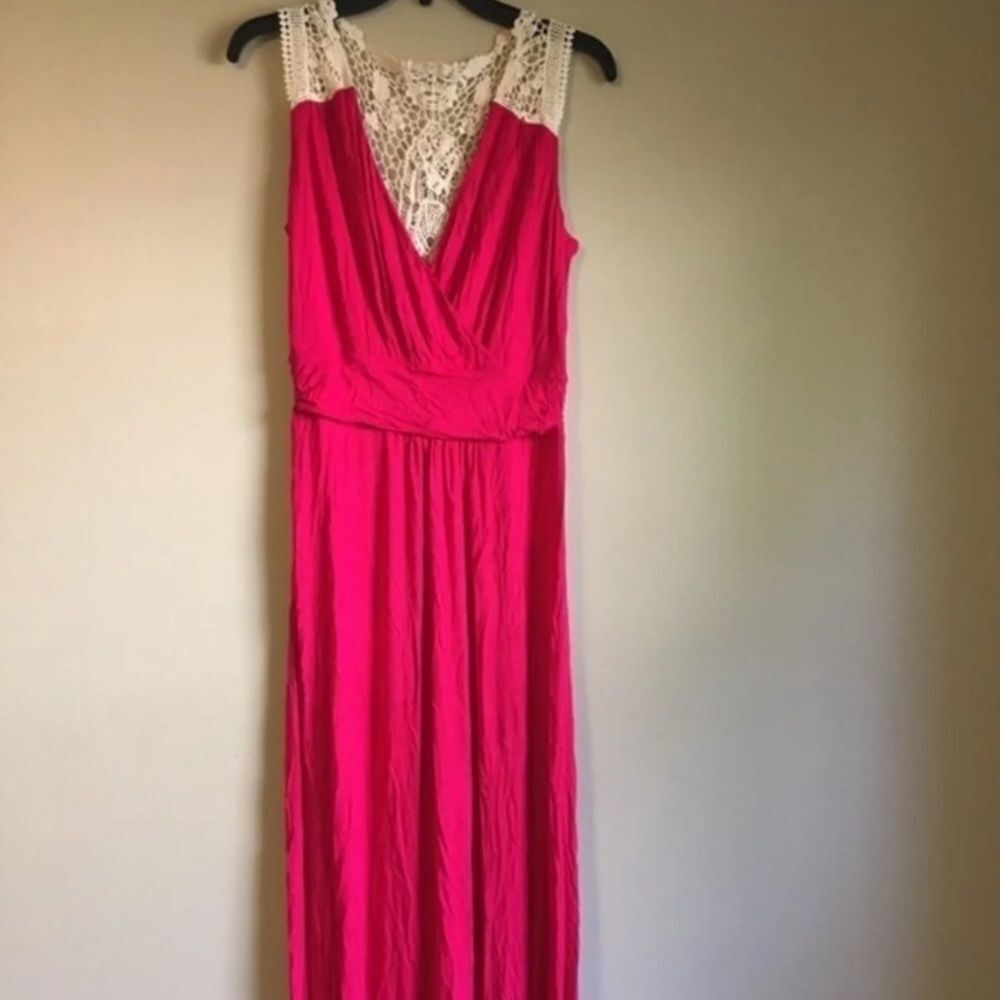 A new approach small pink maxi‎